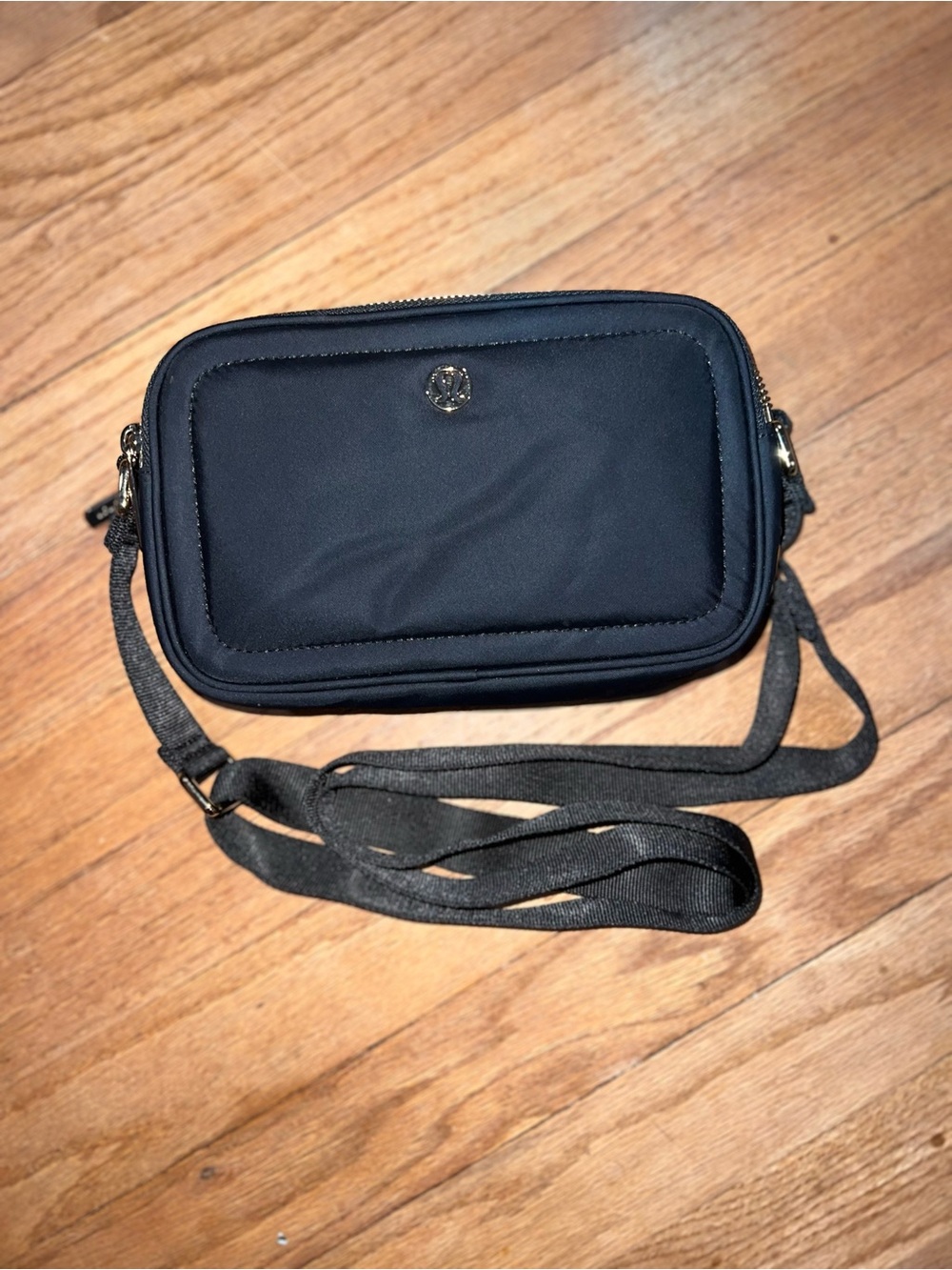 lululemon athletica Black Nylon Camera Crossbody - brand new never used